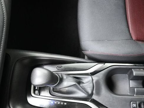 Used 2025 Toyota Corolla SE FWD image 11