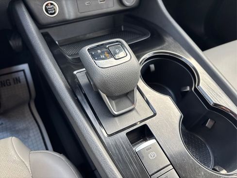 Used 2022 Nissan Rogue SV w/ SV Premium Package image 36