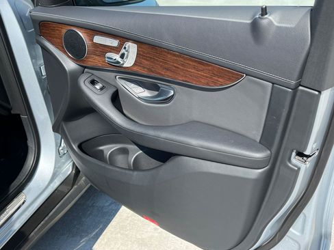 Used 2022 Mercedes-Benz GLC 300 4MATIC image 14