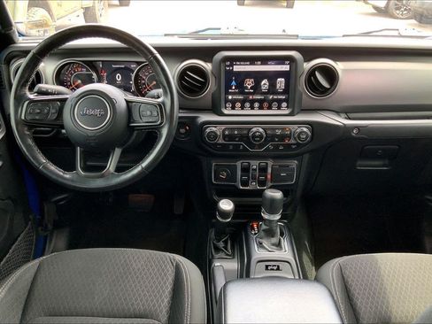 Used 2021 Jeep Gladiator Sport w/ Quick Order Package 24Q 80Th AWD/4WD image 15