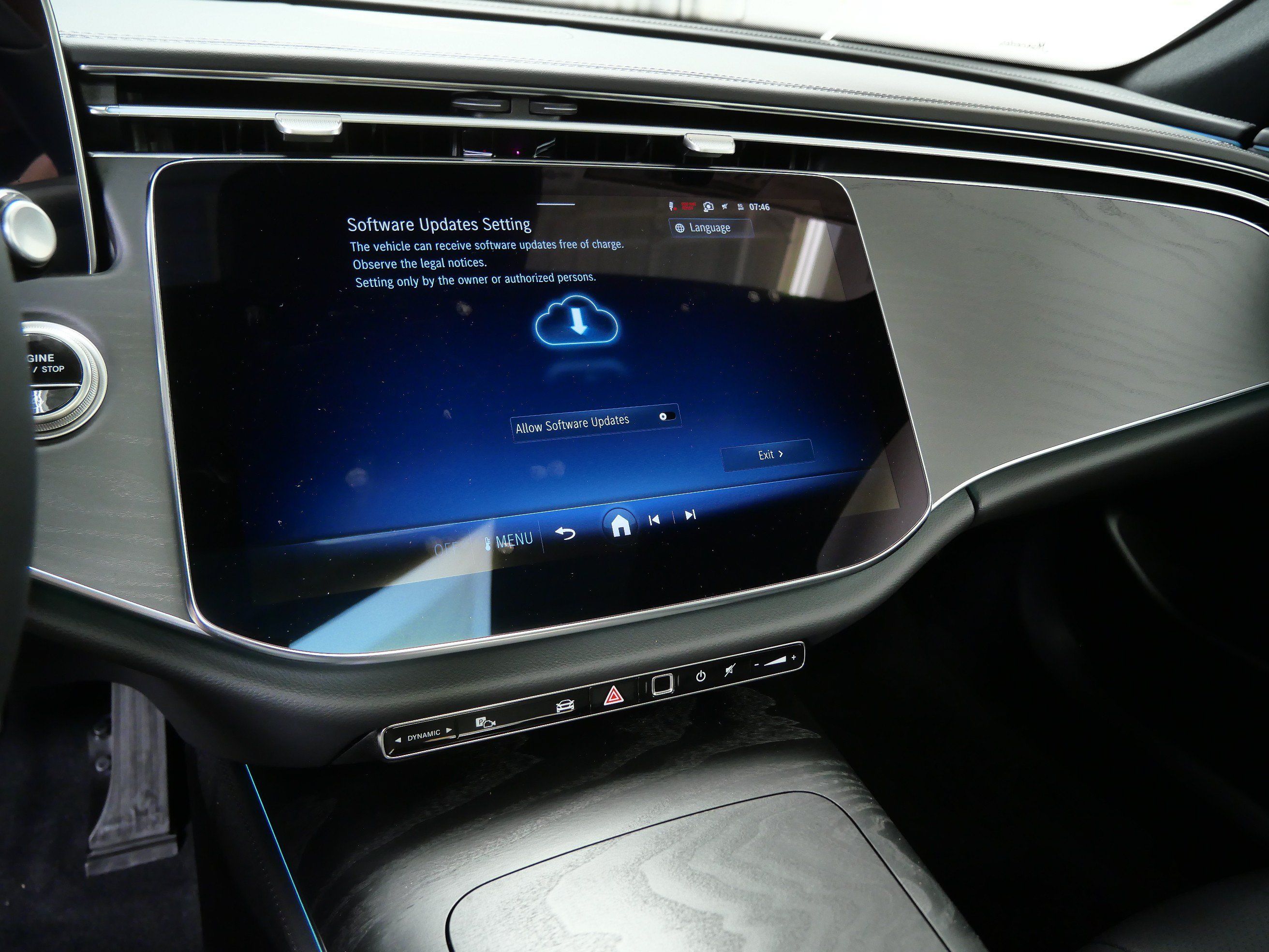 New 2026 Mercedes-Benz E 350 4MATIC Sedan image 9