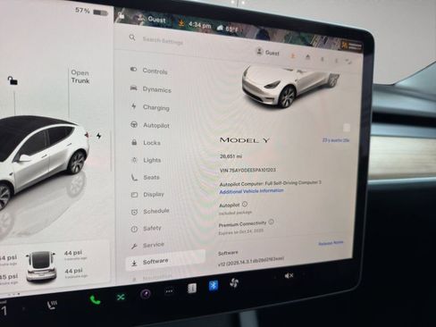 Used 2023 Tesla Model Y AWD image 15
