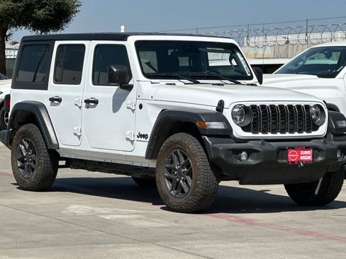 Used 2024 Jeep Wrangler Unlimited Sport AWD/4WD image 10