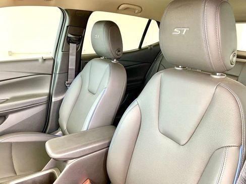 Used 2026 Buick Encore GX Sport Touring w/ Advanced Technology Package FWD image 13