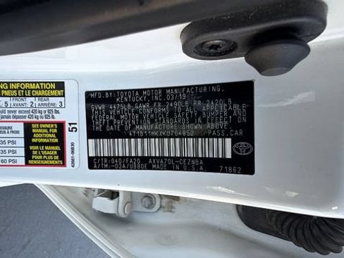 Used 2019 Toyota Camry LE FWD image 33