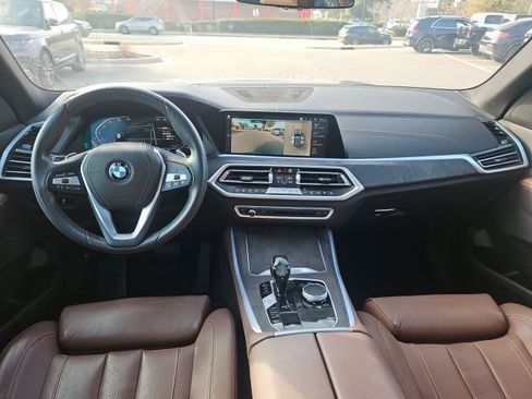 Used 2022 BMW X5 sDrive40i w/ Premium Package image 9