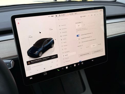 Used 2023 Tesla Model Y Long Range AWD/4WD image 46