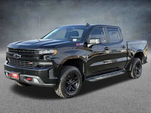 Used 2020 Chevrolet Silverado 1500 LT Trail Boss image 8