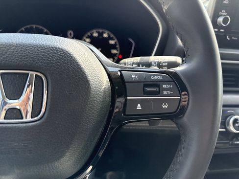 Used 2025 Honda Pilot EX-L image 26