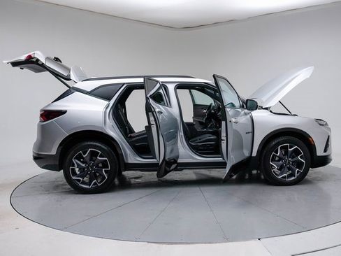 Used 2022 Chevrolet Blazer RS w/ Enhanced Convenience Package image 13