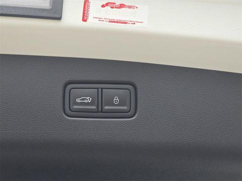 New 2026 Genesis GV70 2.5T Advanced image 13