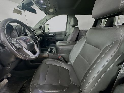 Used 2022 GMC Sierra 3500 SLT w/ SLT Premium Package image 28