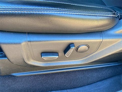 Used 2020 Ford F150 Lariat w/ Equipment Group 502A Luxury image 15