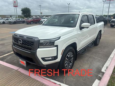 Used 2025 Nissan Frontier SL image 49