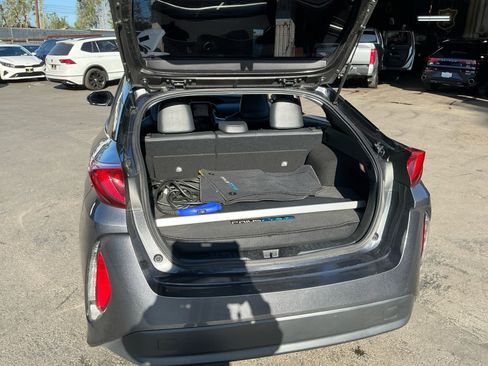 Used 2022 Toyota Prius Prime XLE image 25