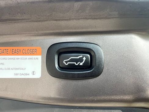Used 2019 Mitsubishi Outlander SEL AWD/4WD image 15