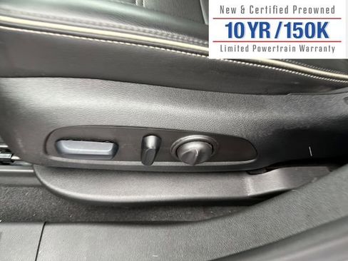 Used 2023 GMC Acadia Denali image 16