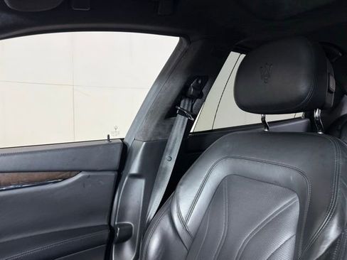 Used 2017 Maserati Quattroporte S GranLusso image 15