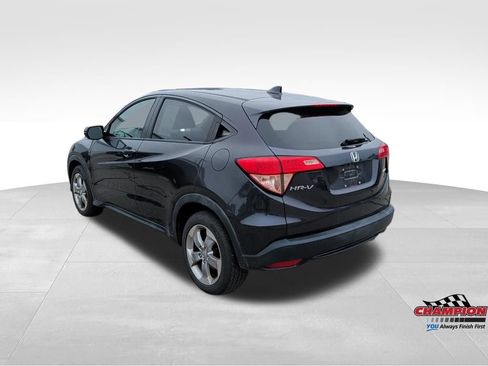 Used 2017 Honda HR-V EX image 3