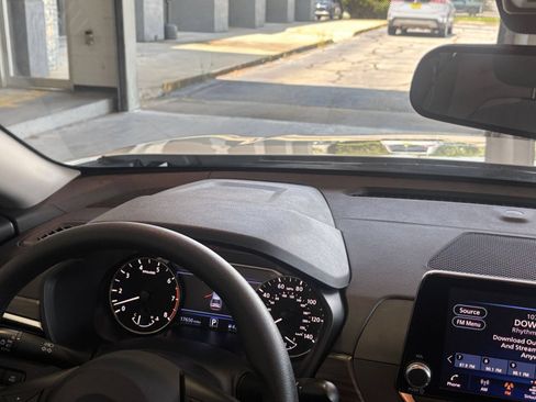 Used 2026 Nissan Altima 2.5 SV FWD image 34