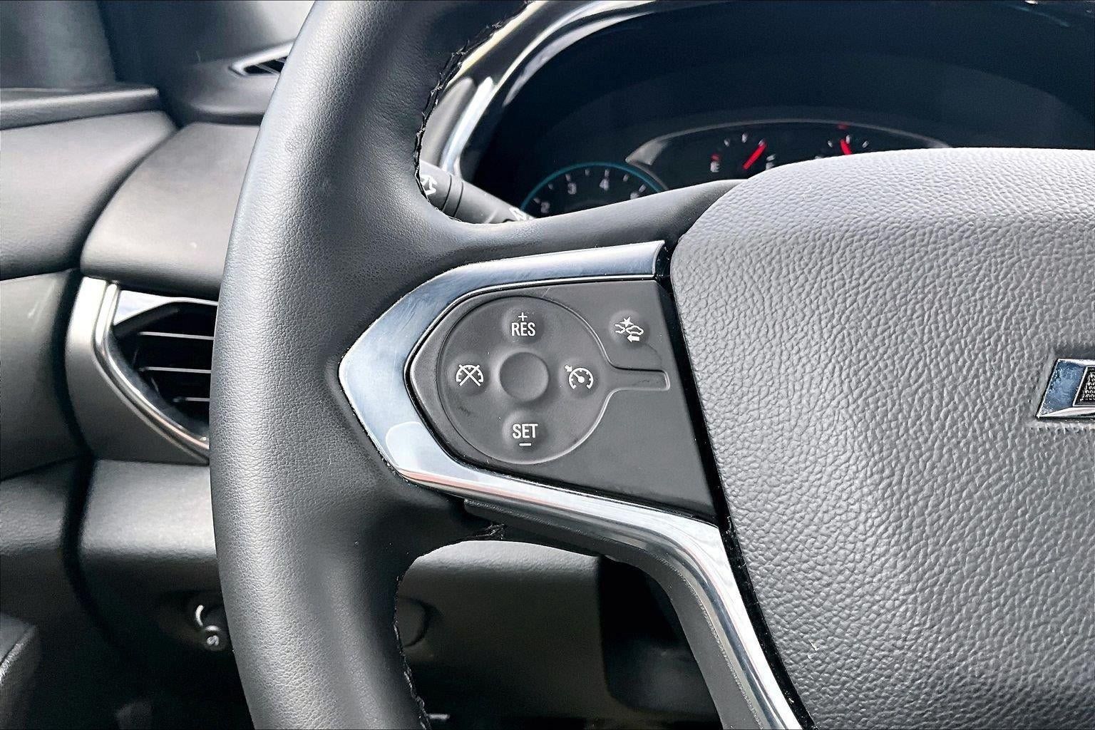 Used 2024 Chevrolet Traverse LT FWD image 19