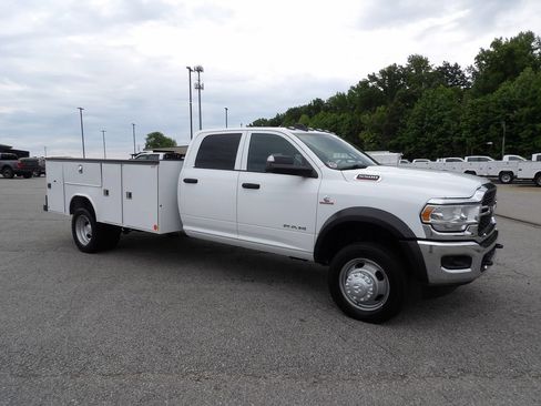 Used 2021 RAM 5500 Tradesman w/ Chrome Appearance Group AWD/4WD image 10