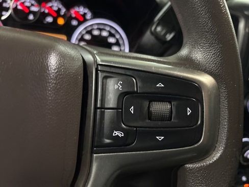 Used 2020 Chevrolet Silverado 1500 LT image 34