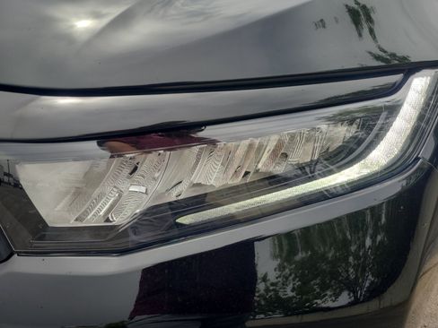 Used 2025 Honda Odyssey EX-L image 3