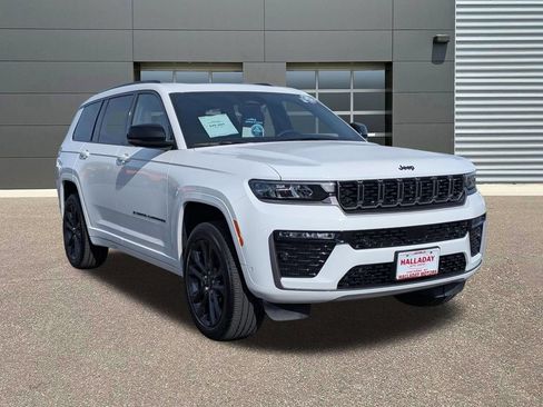 Used 2026 Jeep Grand Cherokee L Limited AWD/4WD image 3