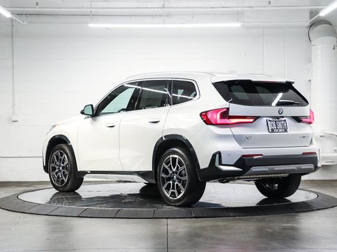 New 2026 BMW X1 xDrive28i w/ Convenience Package AWD/4WD image 4