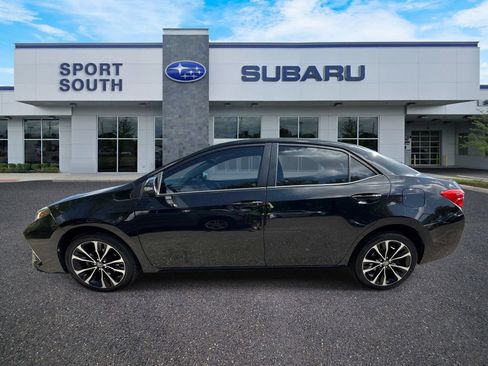 Used 2018 Toyota Corolla SE FWD image 6