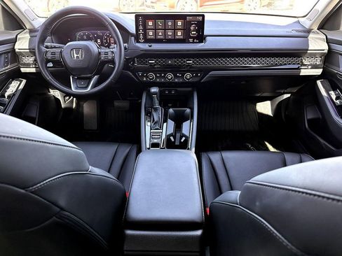 Used 2025 Honda Accord Touring image 29