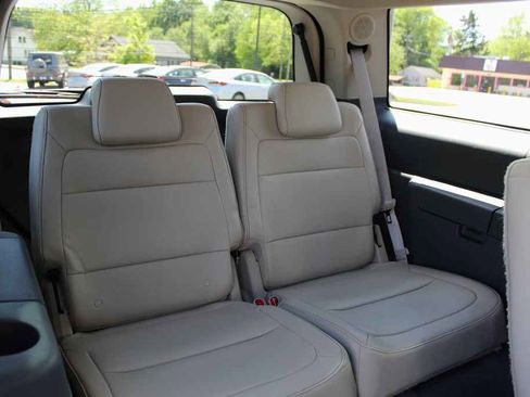 Used 2009 Ford Flex Limited image 26