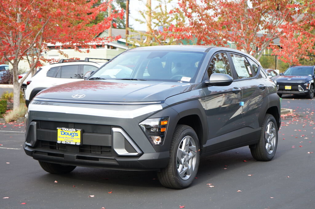 New 2027 Hyundai Kona SE AWD/4WD image 1