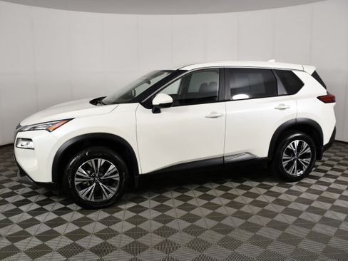 Used 2023 Nissan Rogue SV AWD/4WD image 9