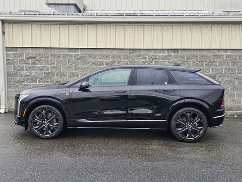 New 2026 Cadillac Optiq V AWD/4WD image 3