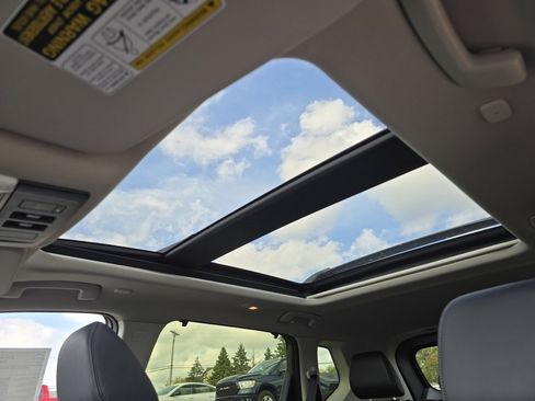 New 2026 Nissan Rogue Platinum w/ Platinum Premium Package image 3