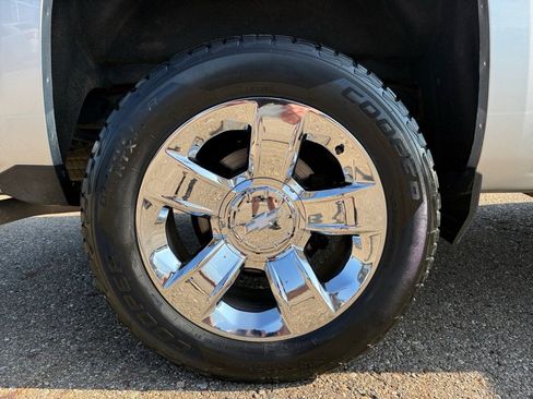 Used 2018 Chevrolet Silverado 1500 LTZ w/ Sport Package AWD/4WD image 36