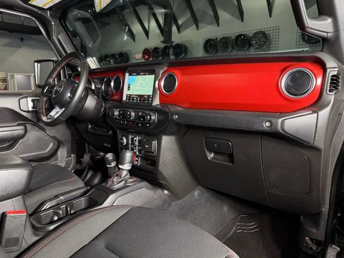Used 2022 Jeep Gladiator Rubicon image 21