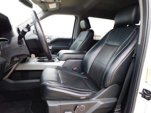 Used 2019 Ford F250 Lariat w/ Chrome Package image 15