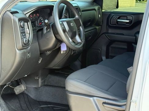 Used 2020 Chevrolet Silverado 1500 Custom Trail Boss w/ Custom Convenience Package image 6