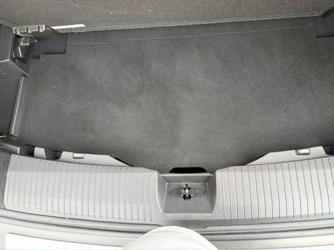 Used 2021 Nissan Rogue SL FWD image 38
