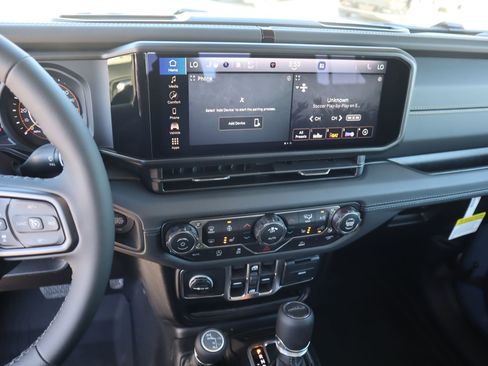 New 2026 Jeep Gladiator Sport AWD/4WD image 5