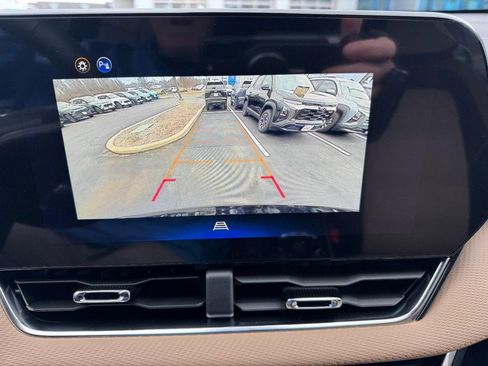 New 2026 Chevrolet Equinox ACTIV image 41