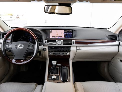 Used 2014 Lexus LS 460 image 17