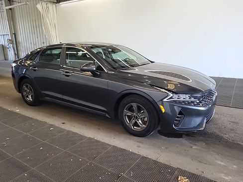Used 2022 Kia K5 LXS FWD image 4