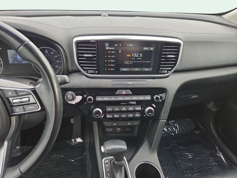 Used 2020 Kia Sportage EX image 25
