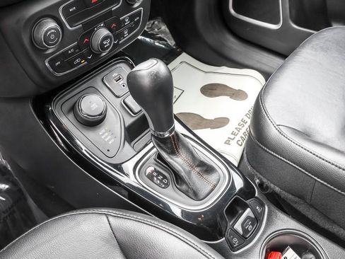 Used 2018 Jeep Compass Limited image 25