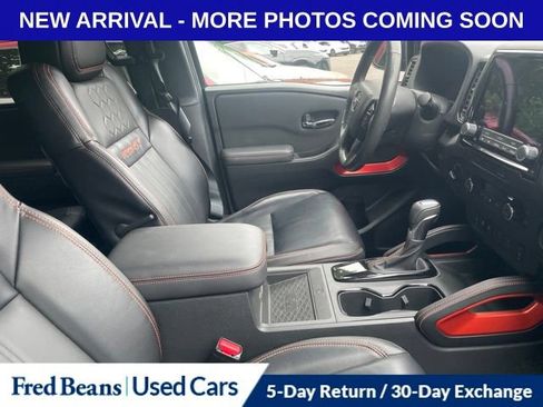 Used 2024 Nissan Frontier PRO-4X w/ Pro Premium Package AWD/4WD image 9