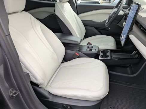 Used 2023 Ford Mustang Mach-E Premium image 37